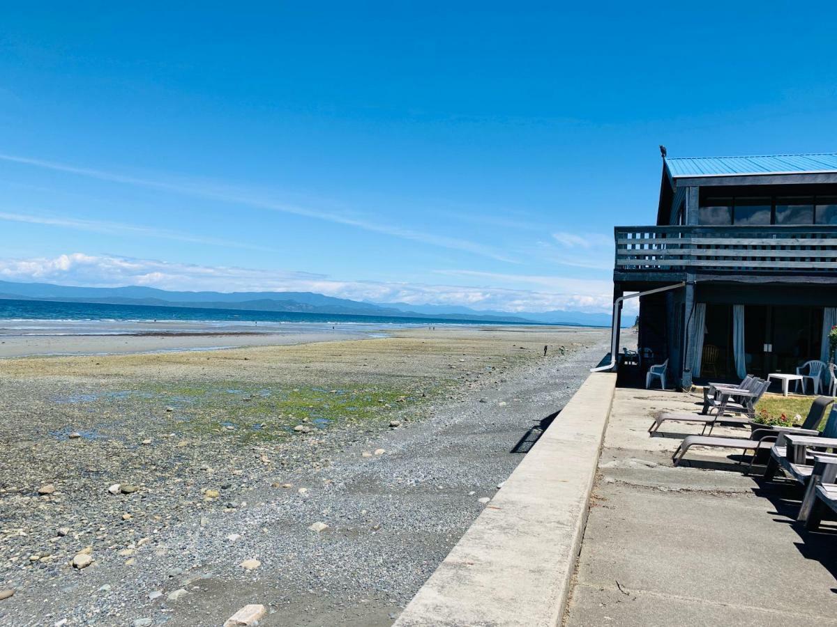 Sand Pebbles Inn Qualicum Beach Exterior photo